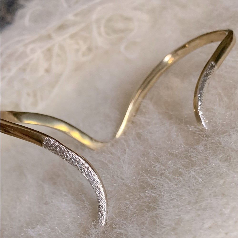 Hand Cuff
